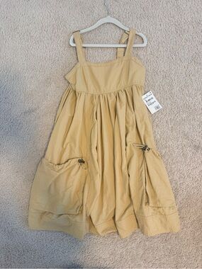 Tractr Girls' Tan Gathered Pocket Sundress